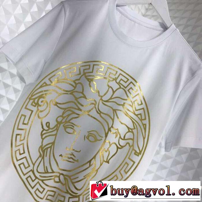 VERSACE ヴェルサーチ 半袖Tシャツ 2色可選 春夏を感じさせる 大人の華やかさを演出
