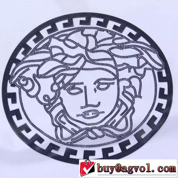 3色可選 季節をまたい新作アイテム  Tシャツ/ティーシャツ  2019夏ファション新品 ヴェルサーチVERSACE