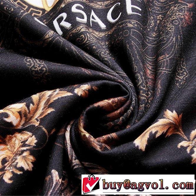 目を引く存在感抜群 ヴェルサーチVERSACE 2019春夏の大注目トレンド Tシャツ/ティーシャツ 2色可選