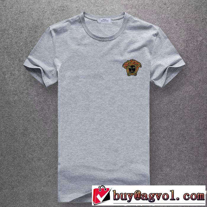 一気にトレンド感満載な着こなし ヴェルサーチ2019年最新ファッション VERSACE Tシャツ/ティーシャツ 多色可選