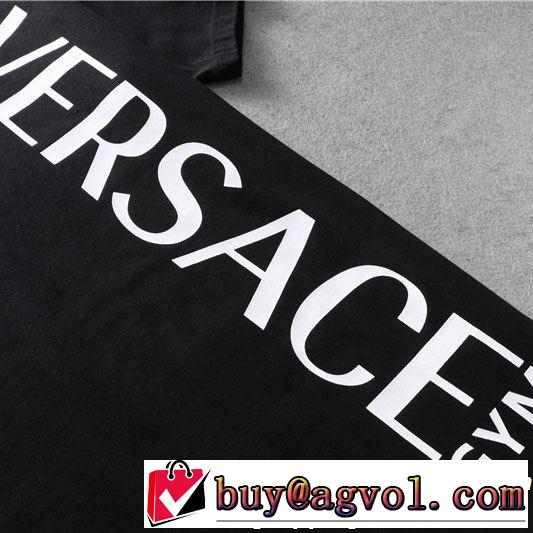 2019限定 男性に人気 VERSACE ヴェルサーチ半袖大注目国内完売数量限定 上下セット 2色可選