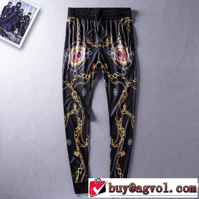 2019限定 男性に人気半袖 上下セット VERSACE 送料込み 希少品ヴェルサーチ 人気商品
