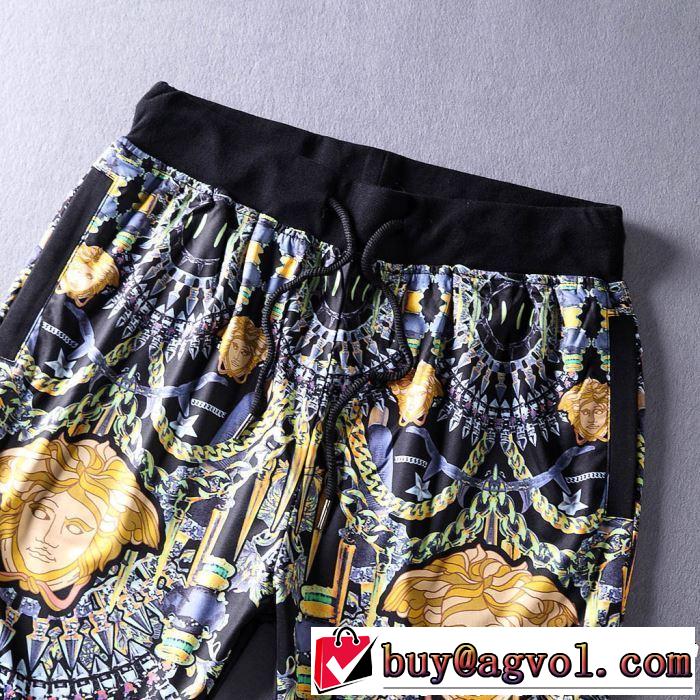 やっと見つけた国内即発 VERSACE 2019夏ファション新品ヴェルサーチ 半袖 上下セット夏キレ味をプラス