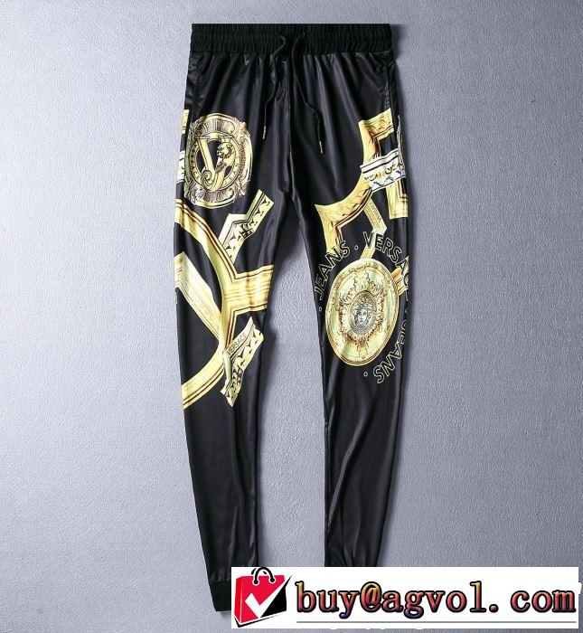 最新商品即完売必至 半袖 上下セット送料込み 希少品 VERSACE ヴェルサーチ格安SALE