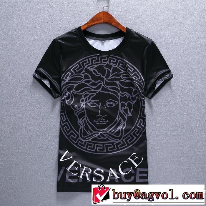 最新☆大人気☆話題沸騰 半袖 上下セット2019限定 男性に人気 VERSACE ヴェルサーチ定番が欲しい方