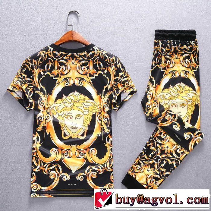 人気商品 ヴェルサーチ VERSACE 半袖 上下セット【2019春夏】最新コレクション