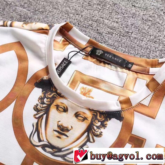 夏気分UP最新コレクション 2色可選 半袖Tシャツ VERSACE ヴェルサーチ 【2019年】夏のファッション