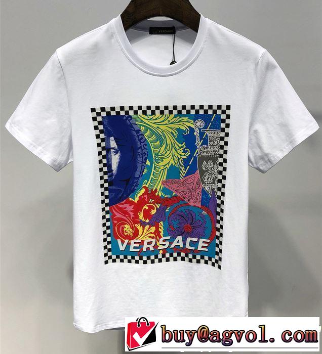 夏の王道　適度な上品さ 2019春夏も引き続きトレンド VERSACE ヴェルサーチ 半袖Tシャツ 2色可選