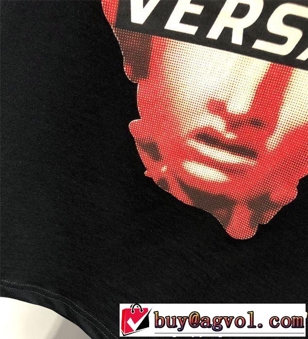 春夏を感じさせる VERSACE ヴェルサーチ 半袖Tシャツ 2色可選 2019年春夏のトレンドアイテム