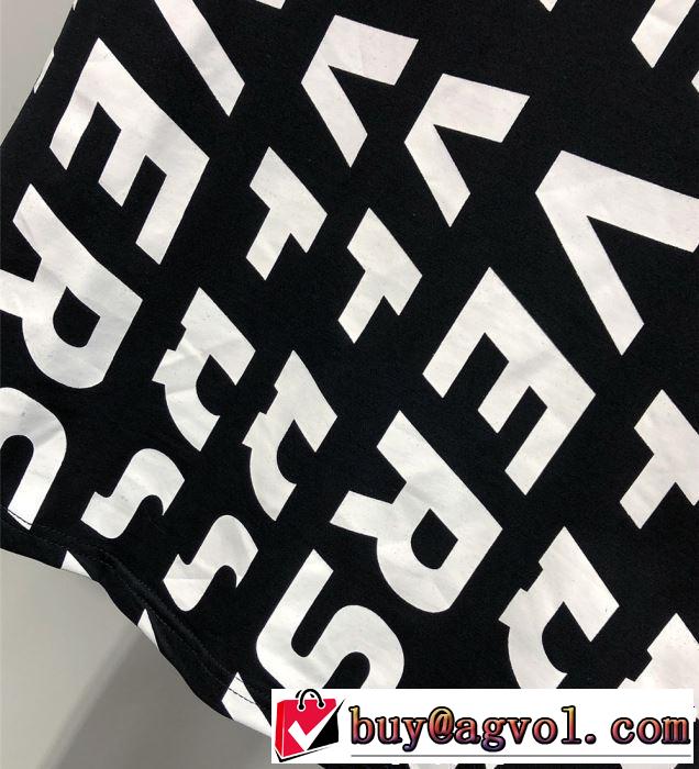 暑い季節も大活躍 VERSACE ヴェルサーチ 半袖Tシャツ 2色可選 おしゃれな夏ファッション2019