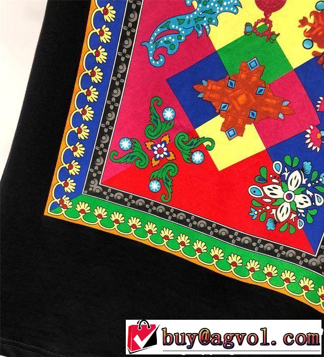 VERSACE ヴェルサーチ 半袖Tシャツ 2色可選 爽やかカジュアル人気 【2019年】夏のファッション