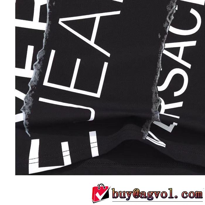2019春夏の大注目トレンド 抜け感のあるキレイめ VERSACE ヴェルサーチ 半袖Tシャツ 3色可選