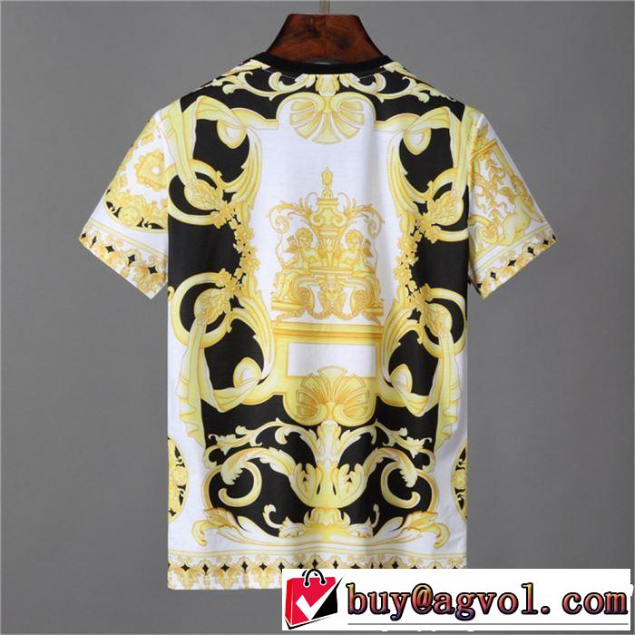 2019春夏のトレンド新商品 一気にトレンド感満載な着こなし VERSACE ヴェルサーチ 半袖Tシャツ 2019最新作