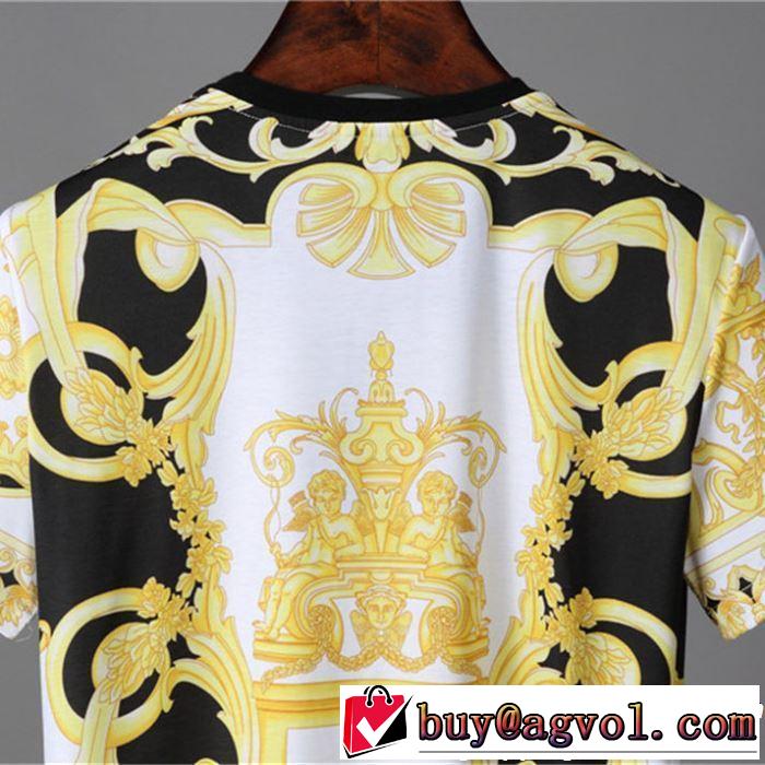 2019春夏のトレンド新商品 一気にトレンド感満載な着こなし VERSACE ヴェルサーチ 半袖Tシャツ 2019最新作