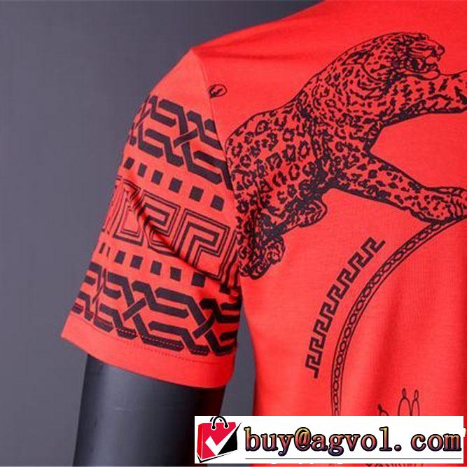 新作コレクションを見る 2019春夏トレンドアイテム VERSACE ヴェルサーチ 半袖Tシャツ 2色可選