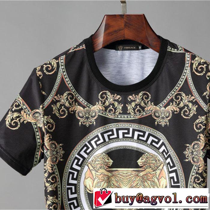 夏に良く似合うちょっと新品 2019春夏人気トレンドアイテム VERSACE ヴェルサーチ 半袖Tシャツ 2色可選
