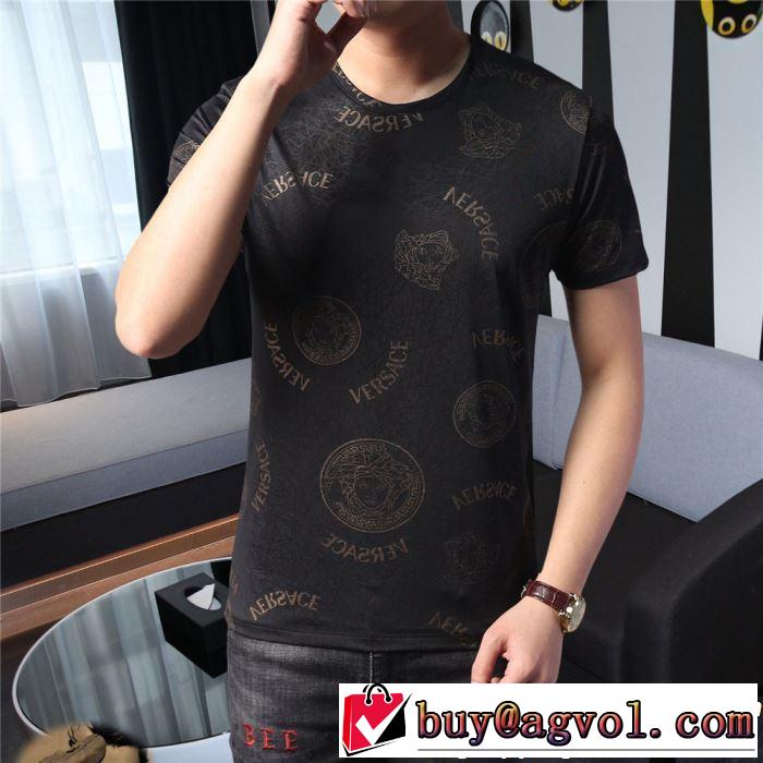 半袖Tシャツ VERSACE ヴェルサーチ 優しい雰囲気スタイリッシュに  【2019年】夏のファッション
