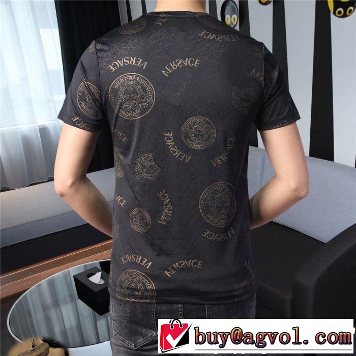 半袖Tシャツ VERSACE ヴェルサーチ 優しい雰囲気スタイリッシュに  【2019年】夏のファッション