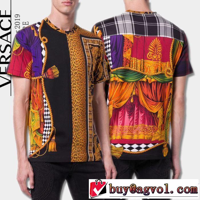 半袖Tシャツ VERSACE ヴェルサーチ  夏おすすめ人気ブランドアイテム 2019春夏トレンドアイテム