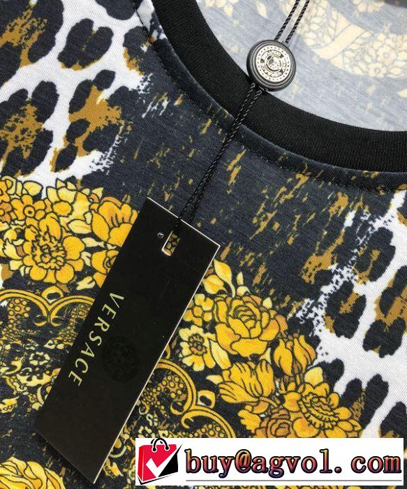 2019年最新ファッション Tシャツ/半袖 ヴェルサーチ安心と信頼のお取引 VERSACE 完売必須