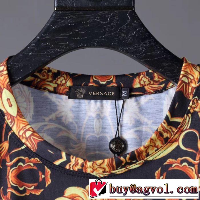 大人っぽく着こなし ヴェルサーチ 2019春夏のトレンド新商品 VERSACE  Tシャツ/半袖