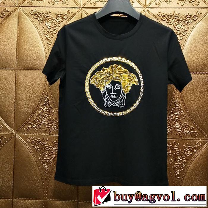 ヴェルサーチ注目度が高まり最新コレクション VERSACE Tシャツ/半袖  この夏絶対欲しい