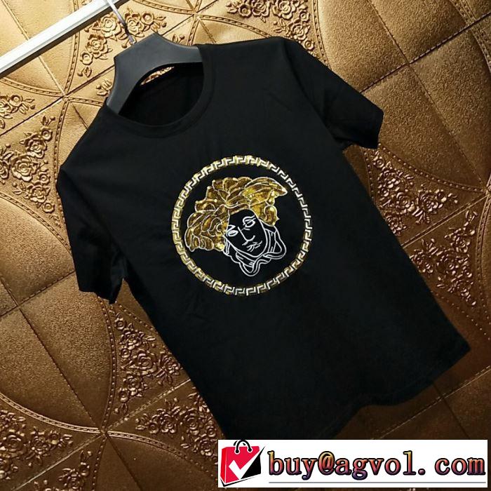 ヴェルサーチ注目度が高まり最新コレクション VERSACE Tシャツ/半袖  この夏絶対欲しい