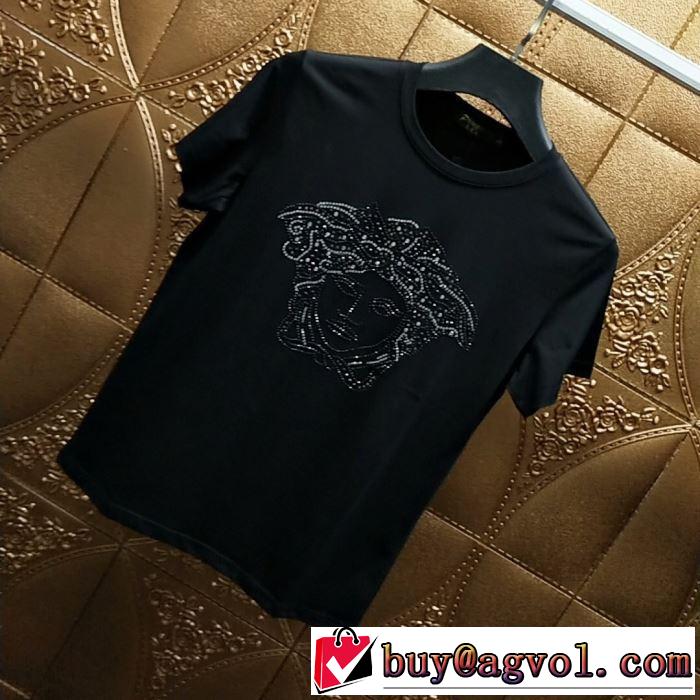 今年は大きめの新作がトレンドVERSACE Tシャツ/半袖 ヴェルサーチ2019年春夏シーズンの人気