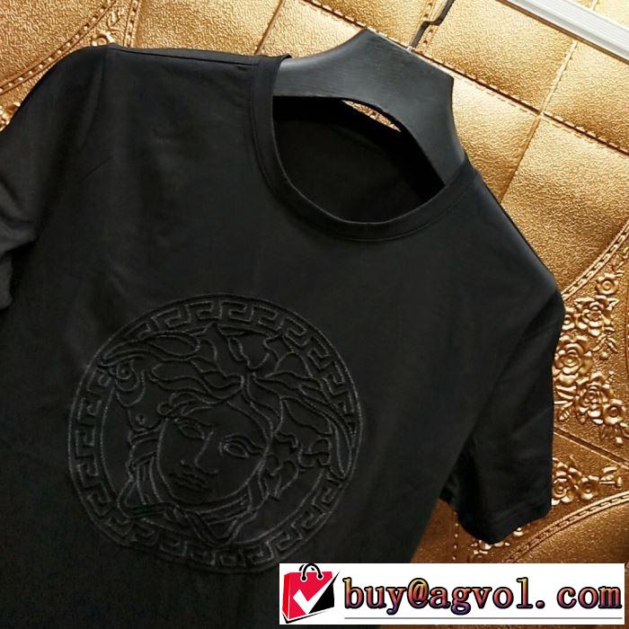 トレンドアイテムとして継続 ヴェルサーチ 2019夏ファション新品 VERSACE Tシャツ/半袖