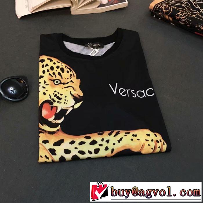 2019春夏の大注目トレンド VERSACE Tシャツ/半袖 ヴェルサーチ大人の色味  今年大人気