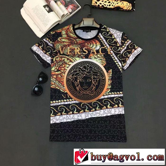 最新で完売確実 ヴェルサーチ2019夏ファション新品 VERSACE Tシャツ/半袖 王道コンビ