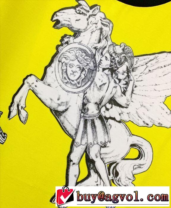 お洒落スタイル VERSACE Tシャツ/半袖  人気商品 2019春夏の大注目トレンド ヴェルサーチ