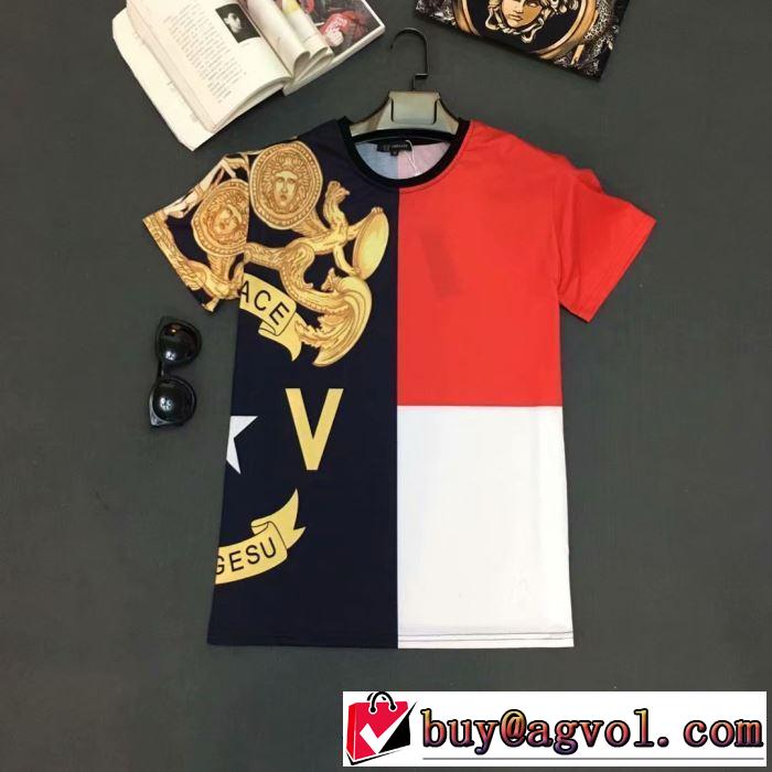 手持ち在庫あり海外セレブ愛用 ヴェルサーチ 最新で完売確実 VERSACE Tシャツ/半袖 2019限定 男性に人気
