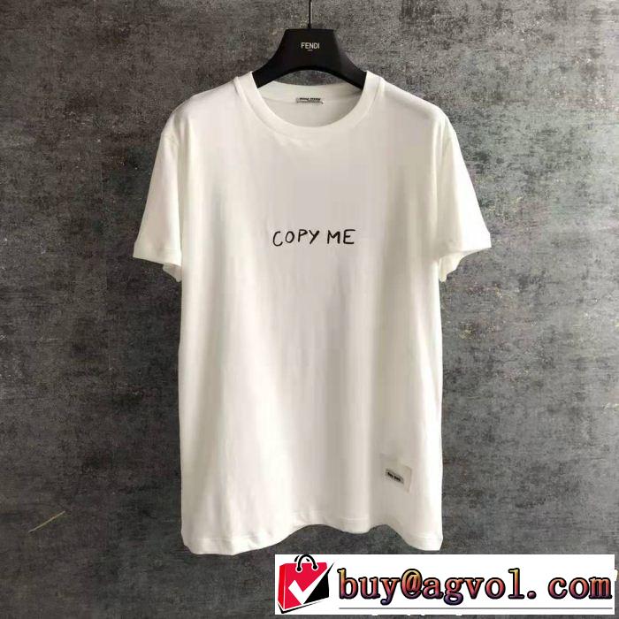 リラックススタイルが実現 2019年春夏のトレンドアイテム ミュウミュウ MIUMIU 半袖Tシャツ