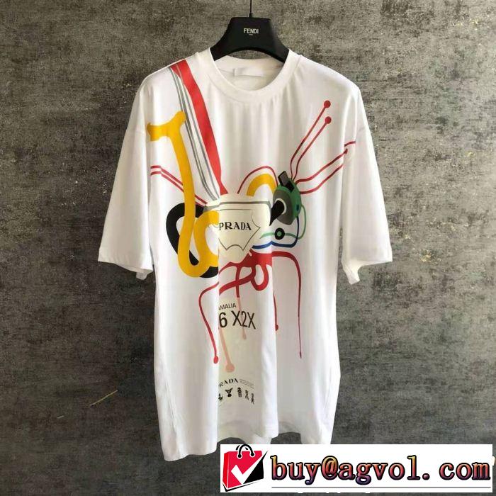 PRADA プラダ 半袖Tシャツ 大人カジュアル夏ファッション2019 夏気分UP最新コレクション