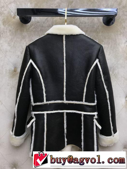 2019-20秋冬トレンドファッション バルマン BALMAIN 最新秋冬トレンドをチェック トッパーコート 秋冬流行りファション