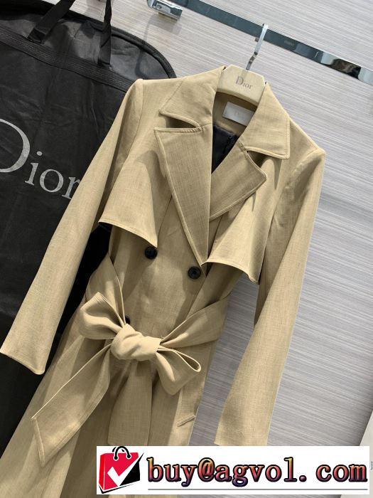 ダスター コートやっぱり優しい色  ディオール 【2019秋冬トレンド】押さえておきたい DIOR  サイズのよさを感じる新作