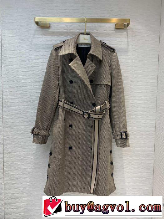 ディオール秋にこれがはやりそう  DIOR 2019秋冬トレンド押さえておきたい ダスター コート 注目の秋ファッション一番