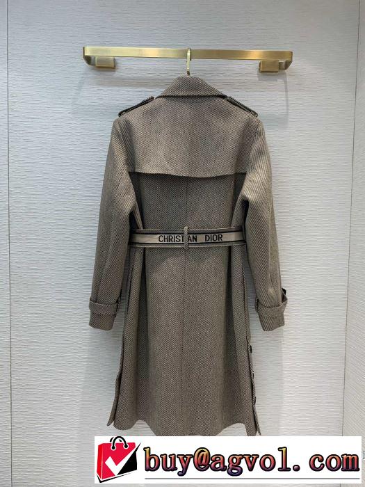 ディオール秋にこれがはやりそう  DIOR 2019秋冬トレンド押さえておきたい ダスター コート 注目の秋ファッション一番