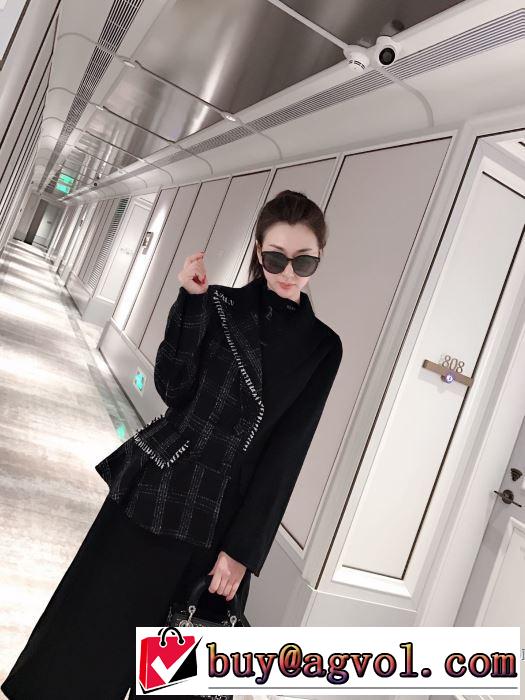 DIOR  ファッション上級者向け ディオール 素敵続くトレンド 2019秋冬トレンドデザイン  スカート 人気の秋冬新作再登場