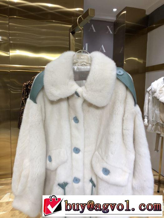 ハーフコート 秋冬ファッションコーディネート ディオール 2019-2020秋冬のファッション DIOR 人気ファッション雑誌でも掲載