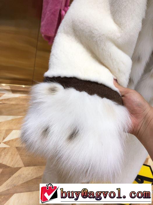 おしゃれさんはいち早く取り　フェンディ 2019秋、イチオシ上品　FENDI　コート 新作アイテムが今年流