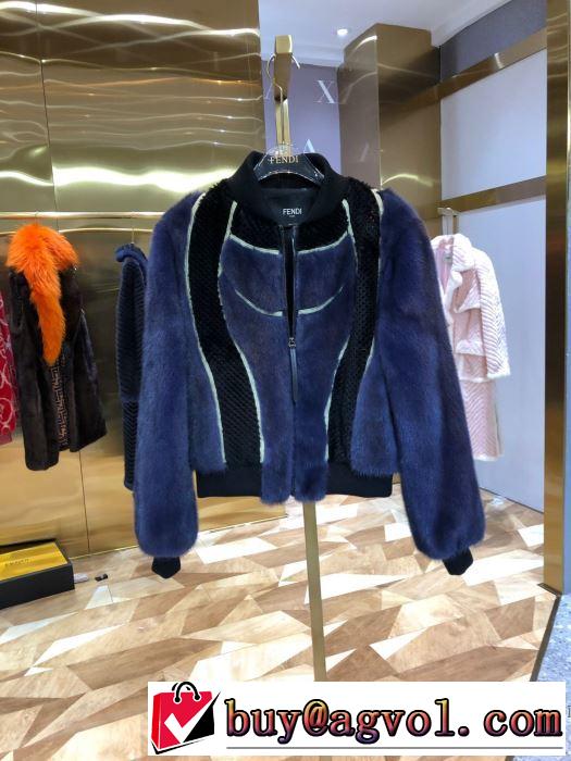 FENDI　秋冬コーデと相性がいい　フェンディ ハーフコートおしゃれなファッションコーデ　2019トレンド秋冬おすすめ安い