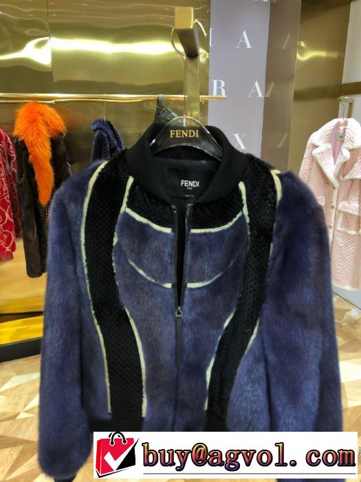 FENDI　秋冬コーデと相性がいい　フェンディ ハーフコートおしゃれなファッションコーデ　2019トレンド秋冬おすすめ安い