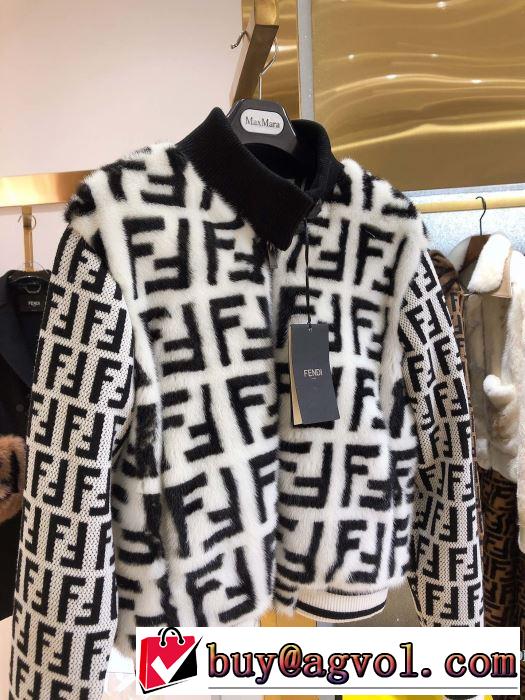 最速2019秋冬トレンドブランド　フェンディ FENDI　シンプルに着こなしたい　ハーフコート　今年らしい新しい人気色