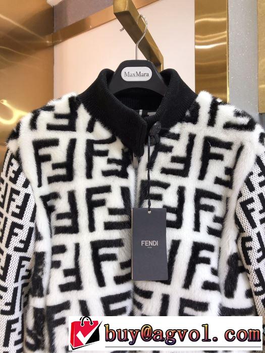 最速2019秋冬トレンドブランド　フェンディ FENDI　シンプルに着こなしたい　ハーフコート　今年らしい新しい人気色