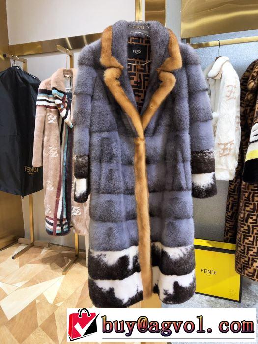 コート　おしゃれでおすすめ今季トレンド　フェンディ 今季トレンドをうまく取り　FENDI　2019トレンドファッション新品　