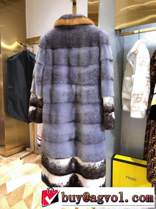 コート　おしゃれでおすすめ今季トレンド　フェンディ 今季トレンドをうまく取り　FENDI　2019トレンドファッション新品　
