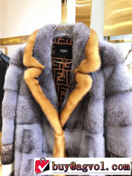 コート　おしゃれでおすすめ今季トレンド　フェンディ 今季トレンドをうまく取り　FENDI　2019トレンドファッション新品　