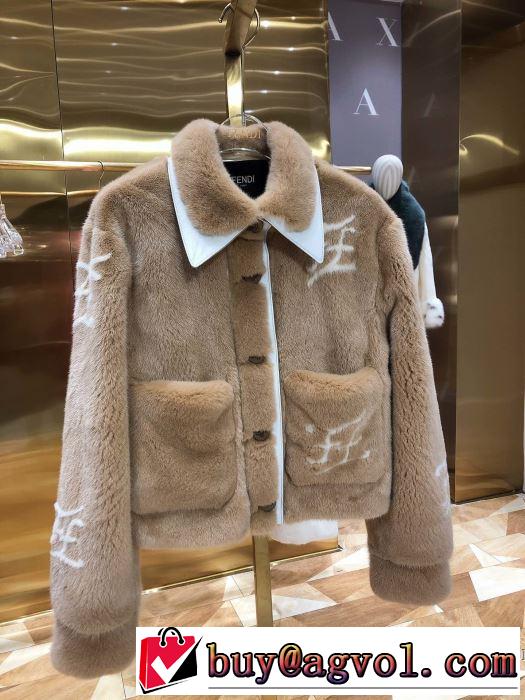 オシャレスタイルが今年流　フェンディ FENDI　2019-20秋冬取り入れやすい　ハーフコート　支持率が高い秋冬最新作